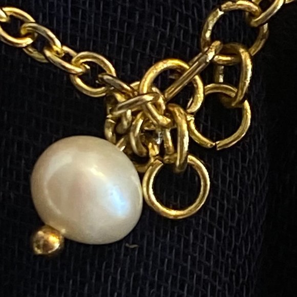 Carolee Lux Signed Vintage Faux Pearl Gold Tone Necklace w/ Clip Hoop Earrings - Picture 3 of 11